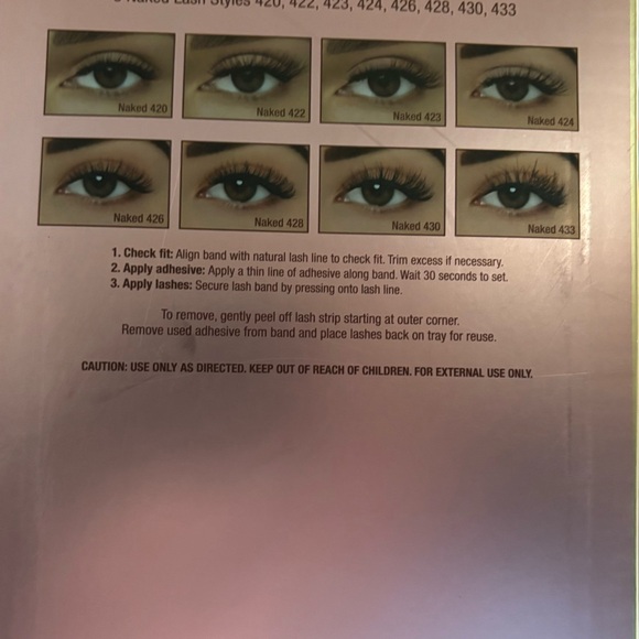 Ardell Black False Lashes Natural Wispy Look 8 Pairs With Glue - Picture 3 of 3